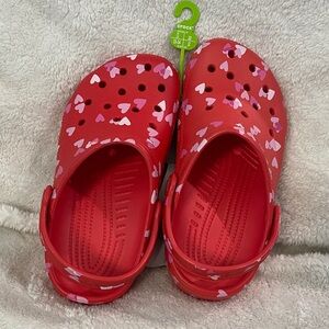 CROCS Kids Red Sandals with Heart Pattern. Add your own Jibbitz charms❤️